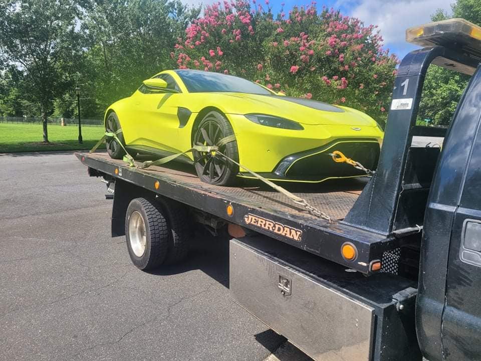 Towed vehicle photo