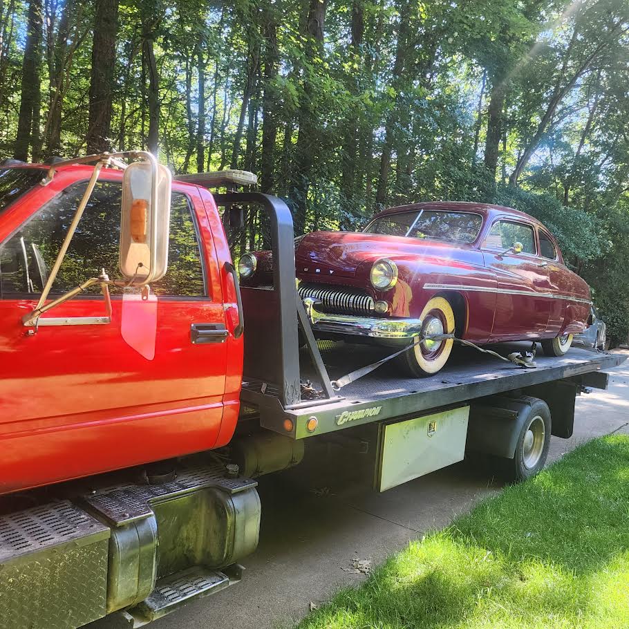 Towed vehicle photo